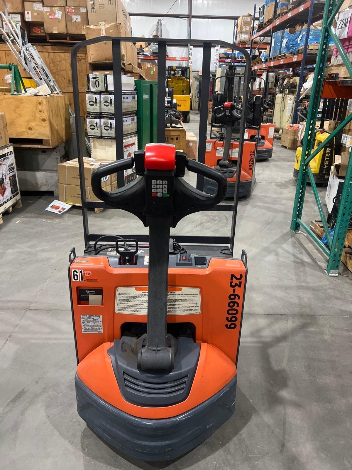 2023 TOYOTA PALLET JACK MODEL 8HBW23, ELECTRIC, 24V, MAX CAPACITY 4500LBS