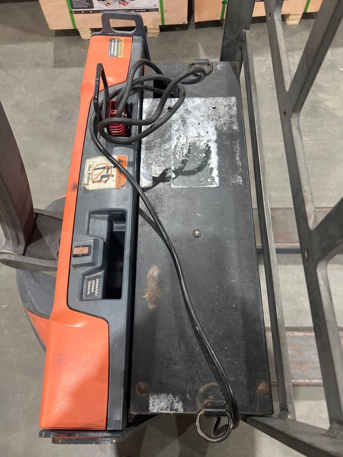 2019 TOYOTA PALLET JACK MODEL 8HBW23, ELECTRIC, 24V, MAX CAPACITY 4500LBS