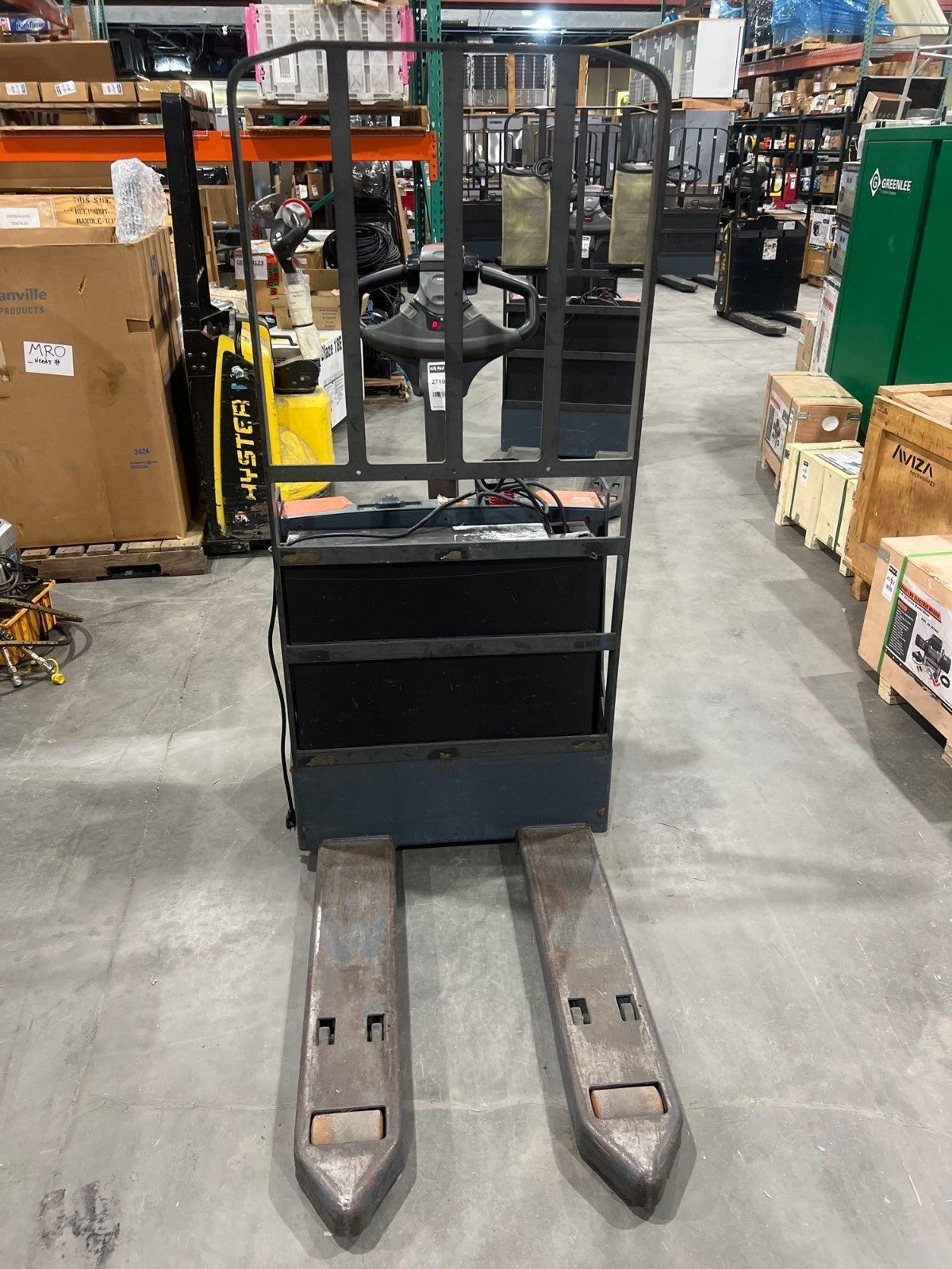2019 TOYOTA PALLET JACK MODEL 8HBW23, ELECTRIC, 24V, MAX CAPACITY 4500LBS