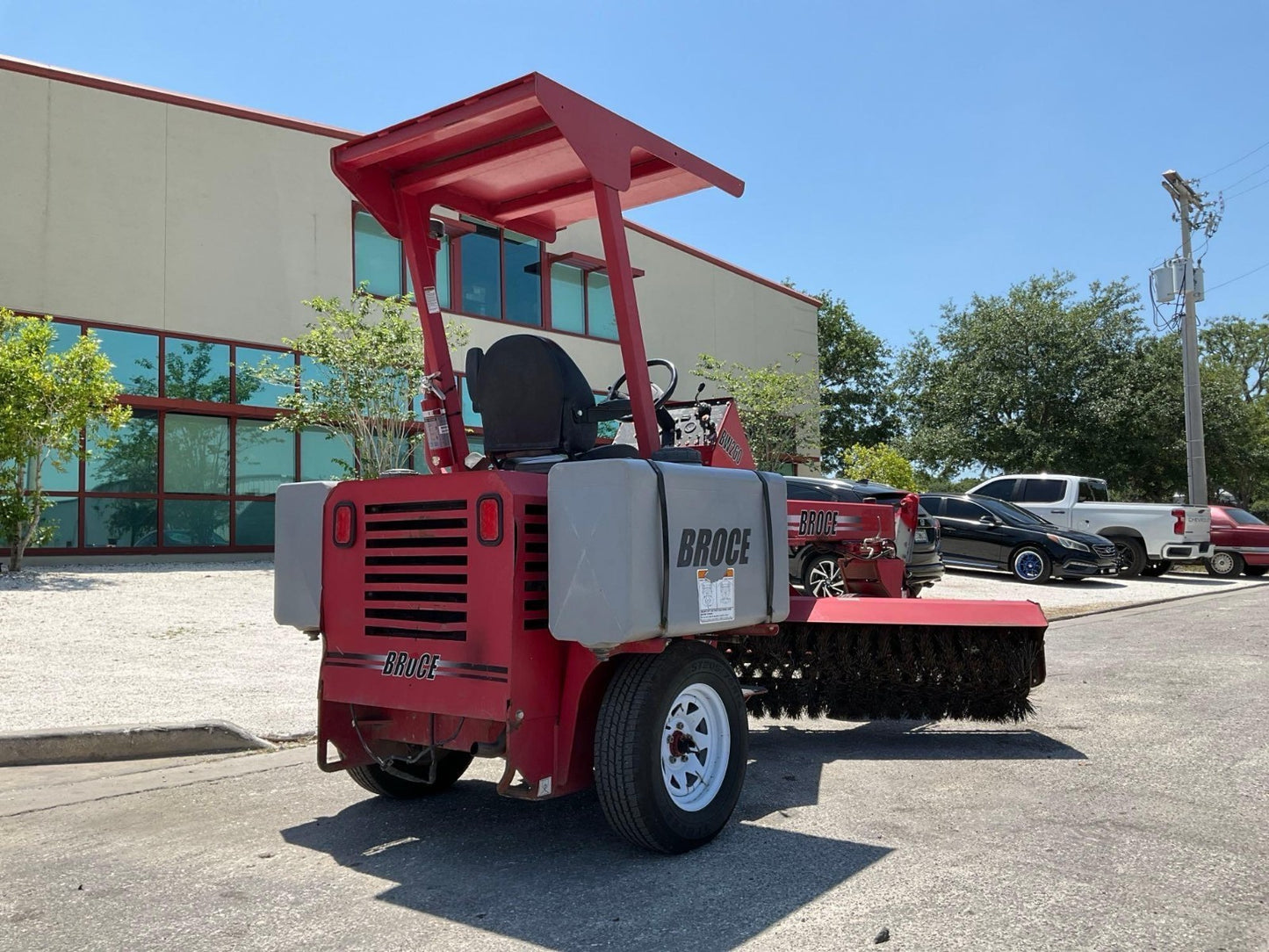 2019 BROCE RIDE ON SWEEPER MODEL BW-260, KUBOTA DIESEL, BROOM APPROX 100in W