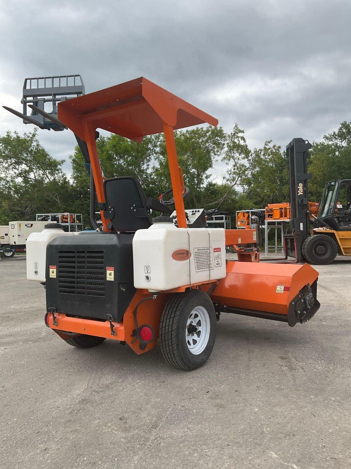 2018 LAYMOR SWEEPMASTER SWEEPER MODEL SM300; DIESEL