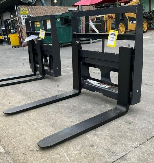 UNUSED 2024 WOLVERINE  MPF-11-2500G MINI PALLET SKID STEER FORK ATTACHMENT