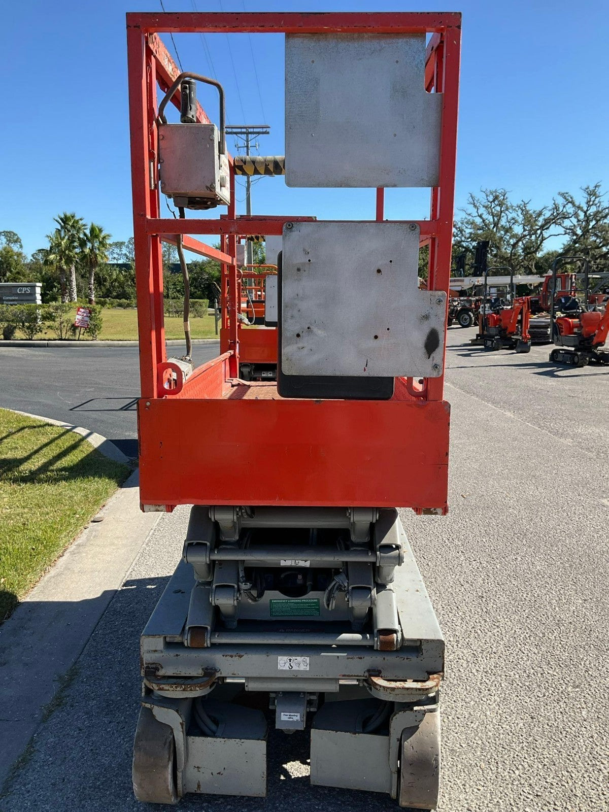 SKYJACK SCISSOR LIFT MODEL SJIII 3219, ELECTRIC, APPROX MAX PLATFORM HEIGHT 19FT