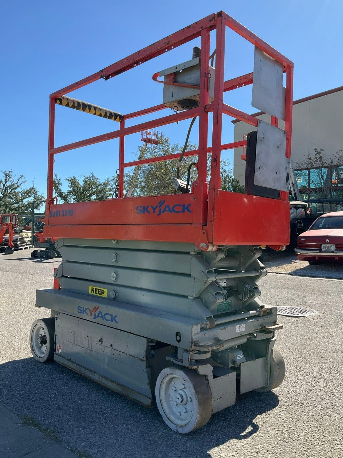 SKYJACK SCISSOR LIFT MODEL SJIII 3219, ELECTRIC, APPROX MAX PLATFORM HEIGHT 19FT