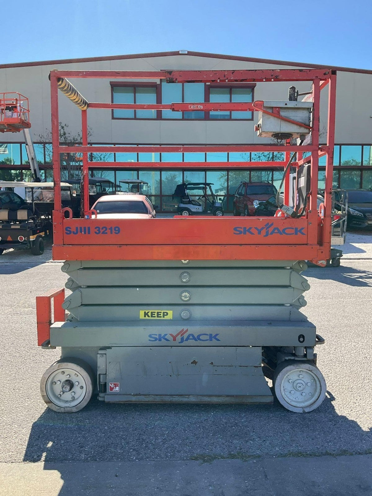 SKYJACK SCISSOR LIFT MODEL SJIII 3219, ELECTRIC, APPROX MAX PLATFORM HEIGHT 19FT