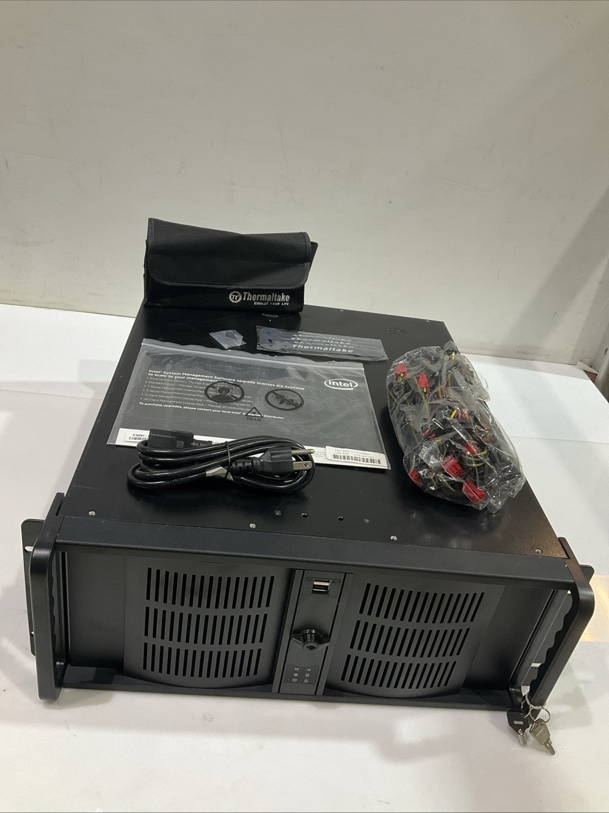 INTEL SERVER  E18149-003 - E18281 -004 THERMALTAKE  XT65W  POWER SUPPLY U3S