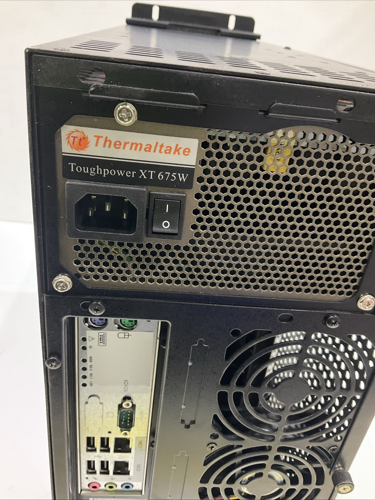 INTEL SERVER  E18149-003 - E18281 -004 THERMALTAKE  XT65W  POWER SUPPLY U3S