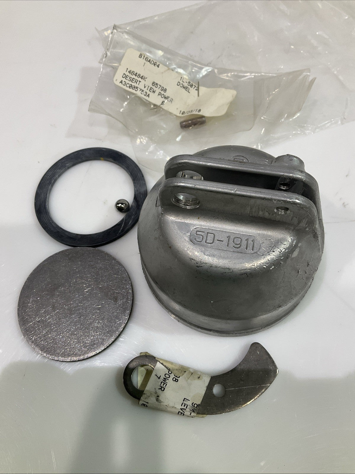CAT- CATERPILLAR  5D-1911  CAP COVER FOR  HYDRAULIC TANK  Y2M