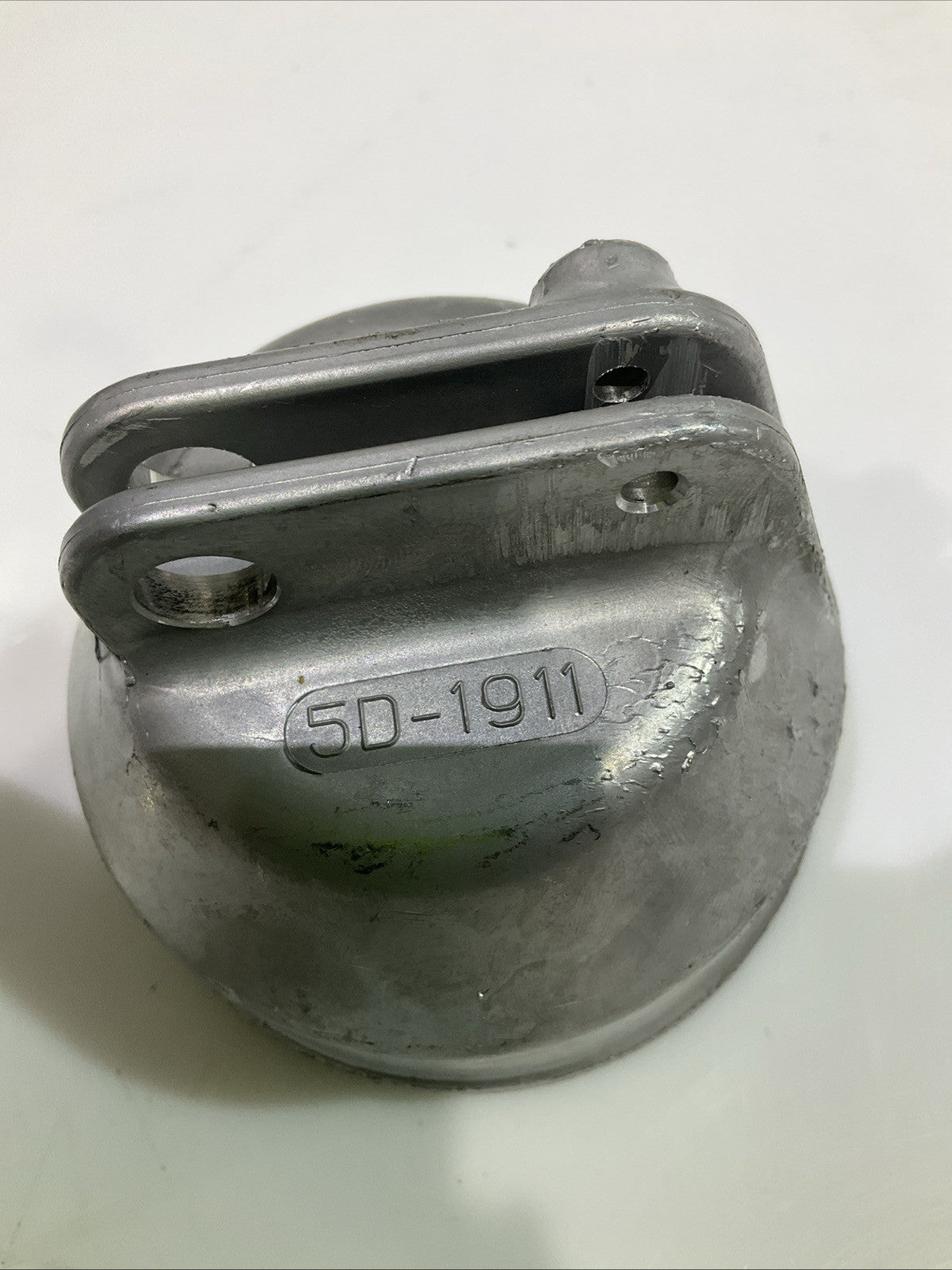 CAT- CATERPILLAR  5D-1911  CAP COVER FOR  HYDRAULIC TANK  Y2M