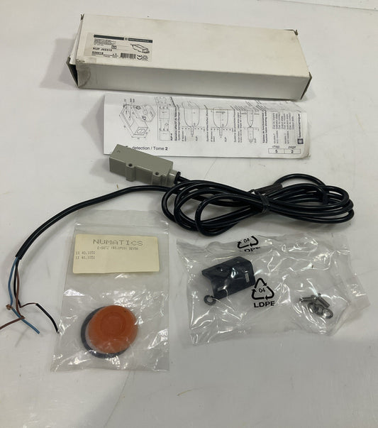 TELEMECANIQUE  XUP J02313 - 034418  PHOTOELECTRIC SENSOR  Z2M