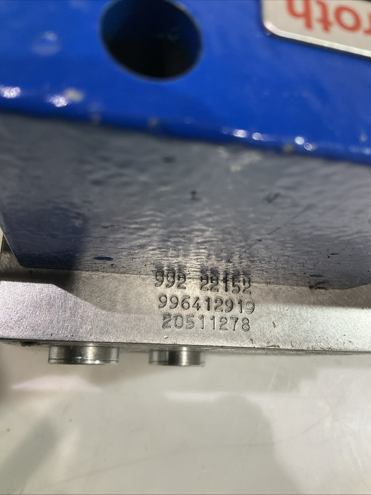 REXROTH BOSCH  4WE10E67-33/CG24N9K4/06- R900520585  HYDRAULIC  VALVE 24VDC  Z2M