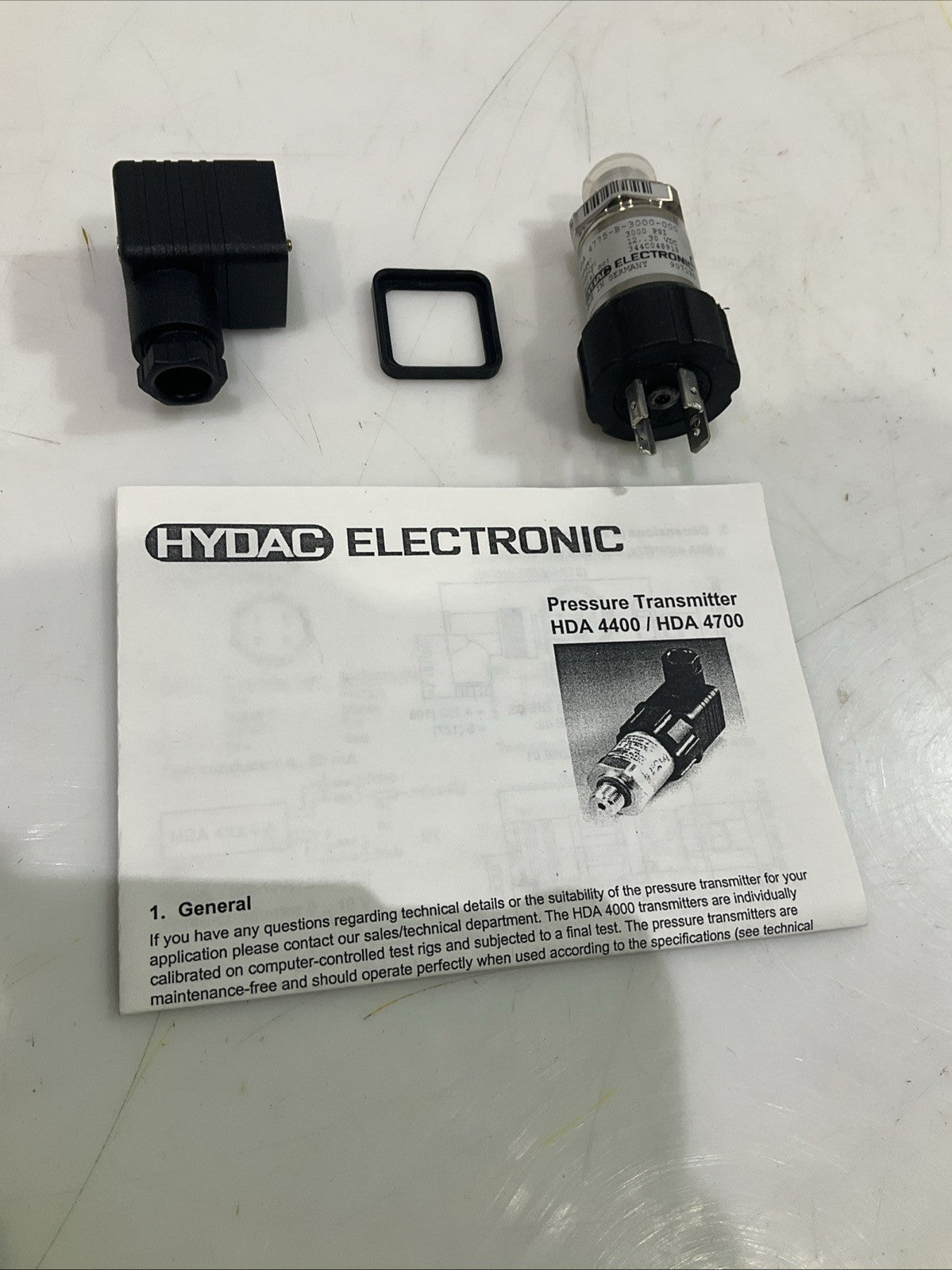 HYDAC  907196 4775-B-3000-000 PRESSURE TRANSMITTER HDA4400/ HDA4700  Z2M