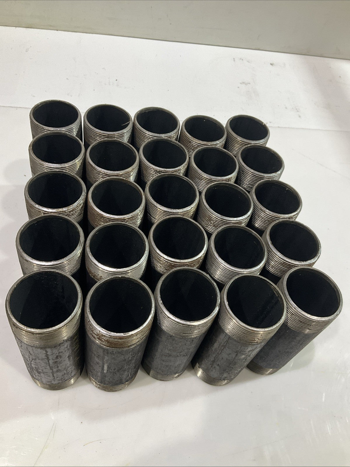 BECK  BLACK  STD NIPPLE 2"X6"  LOT OF 25 Z2M