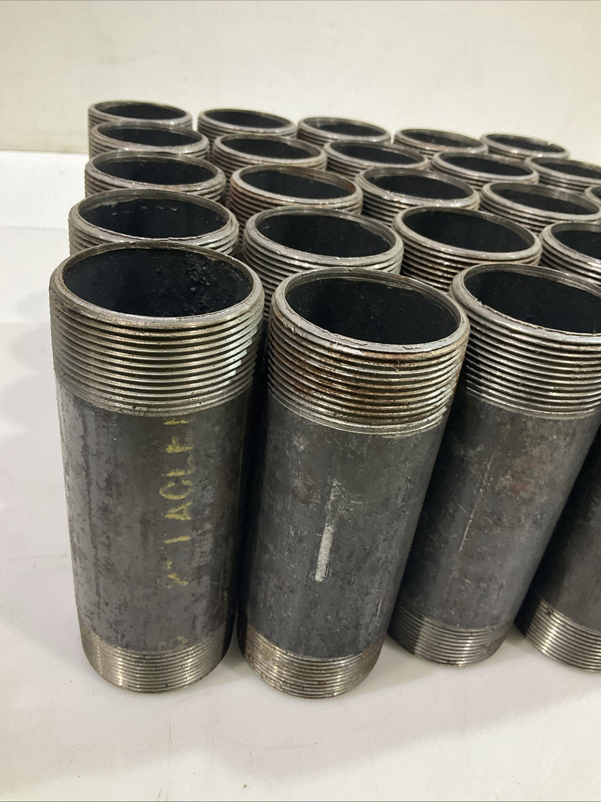 BECK  BLACK  STD NIPPLE 2"X6"  LOT OF 25 Z2M