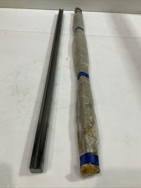 THK  SR30W2SS-840L  LM GUIDE LINEAR  RAIL LOT OF 2 Z2M