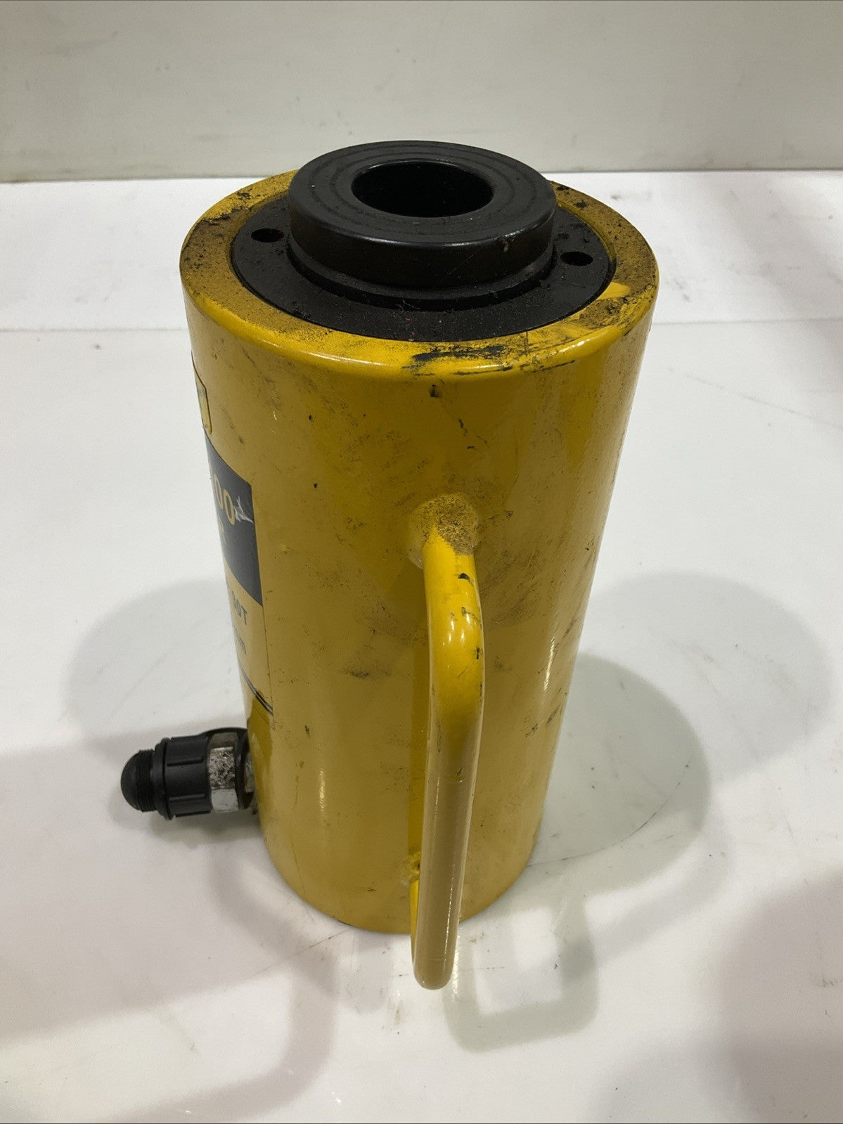 VEVOR   RCH-30100 30 TON 100MM SOLID RAM HYDRAULIC CYLINDER JACK  LOT OF 2  Y2M