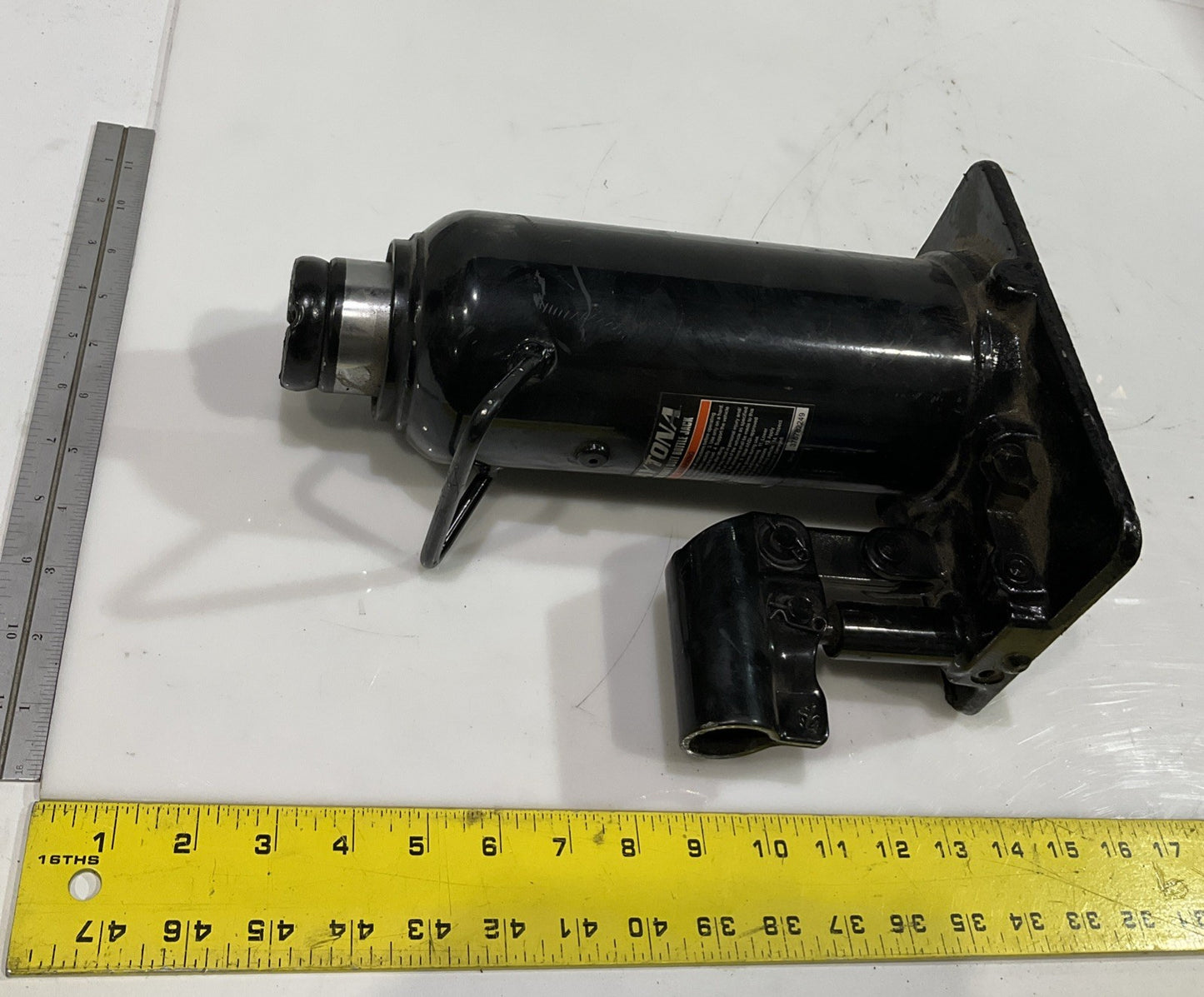 DAYTONA  58835 - 376782249  20 TON HEAVY  DUTY  HYDRAULIC  BOTTLE  JACK  Y2M