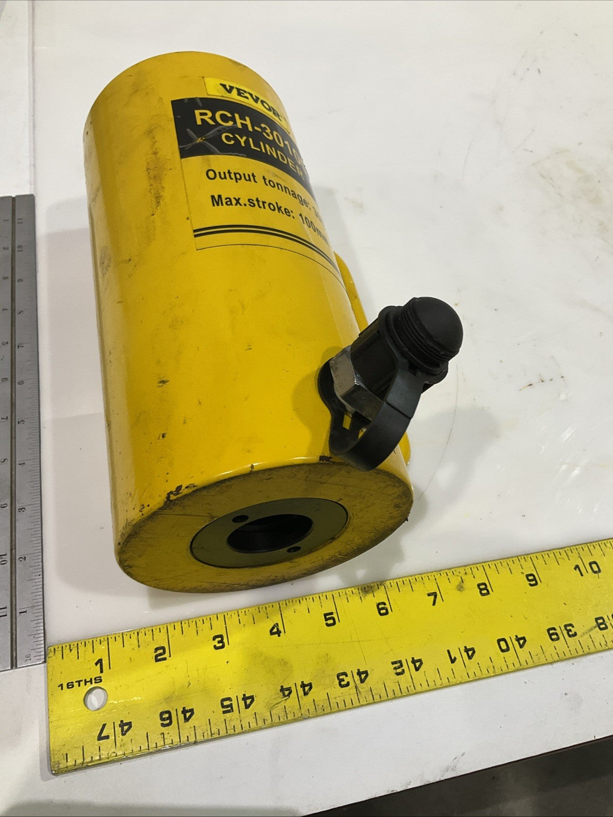 VEVOR   RCH-30100 30 TON 100MM SOLID RAM HYDRAULIC CYLINDER JACK  LOT OF 2  Y2M