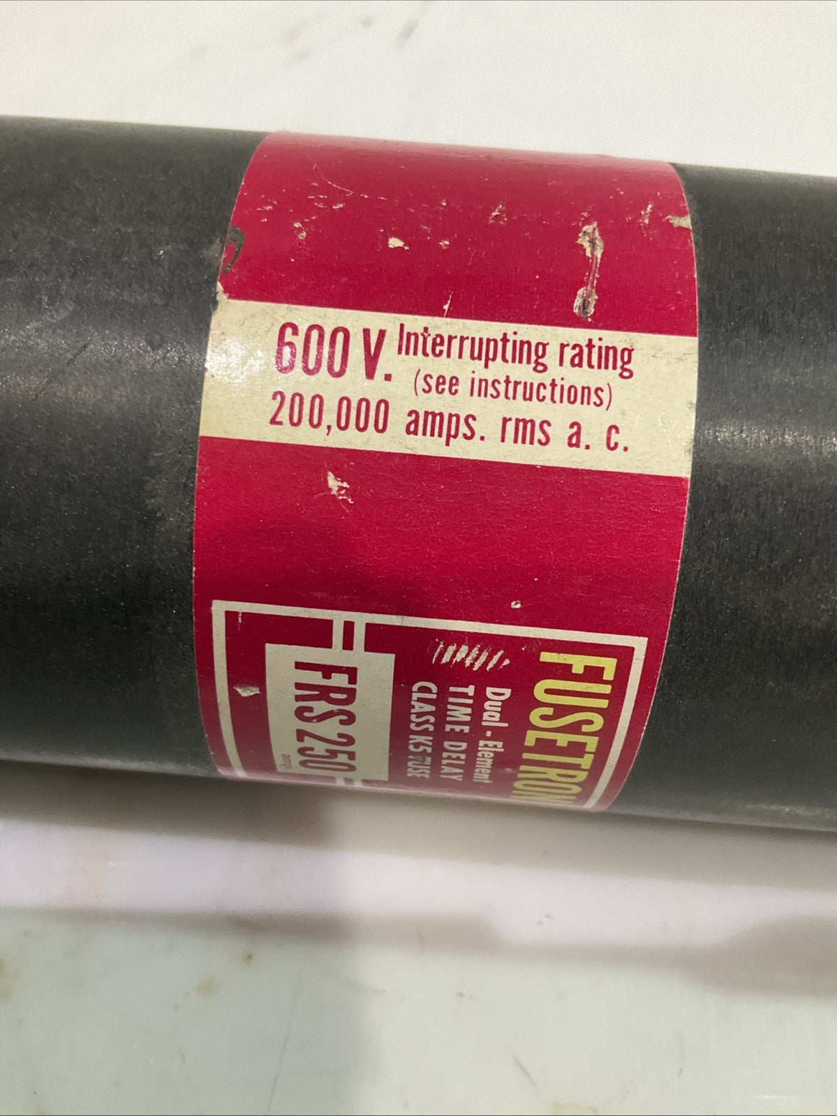 FUSETRON  FRS250 DUAL ELEMENT  TIME DELAY CLASS K5 FUSE 600V Z2M