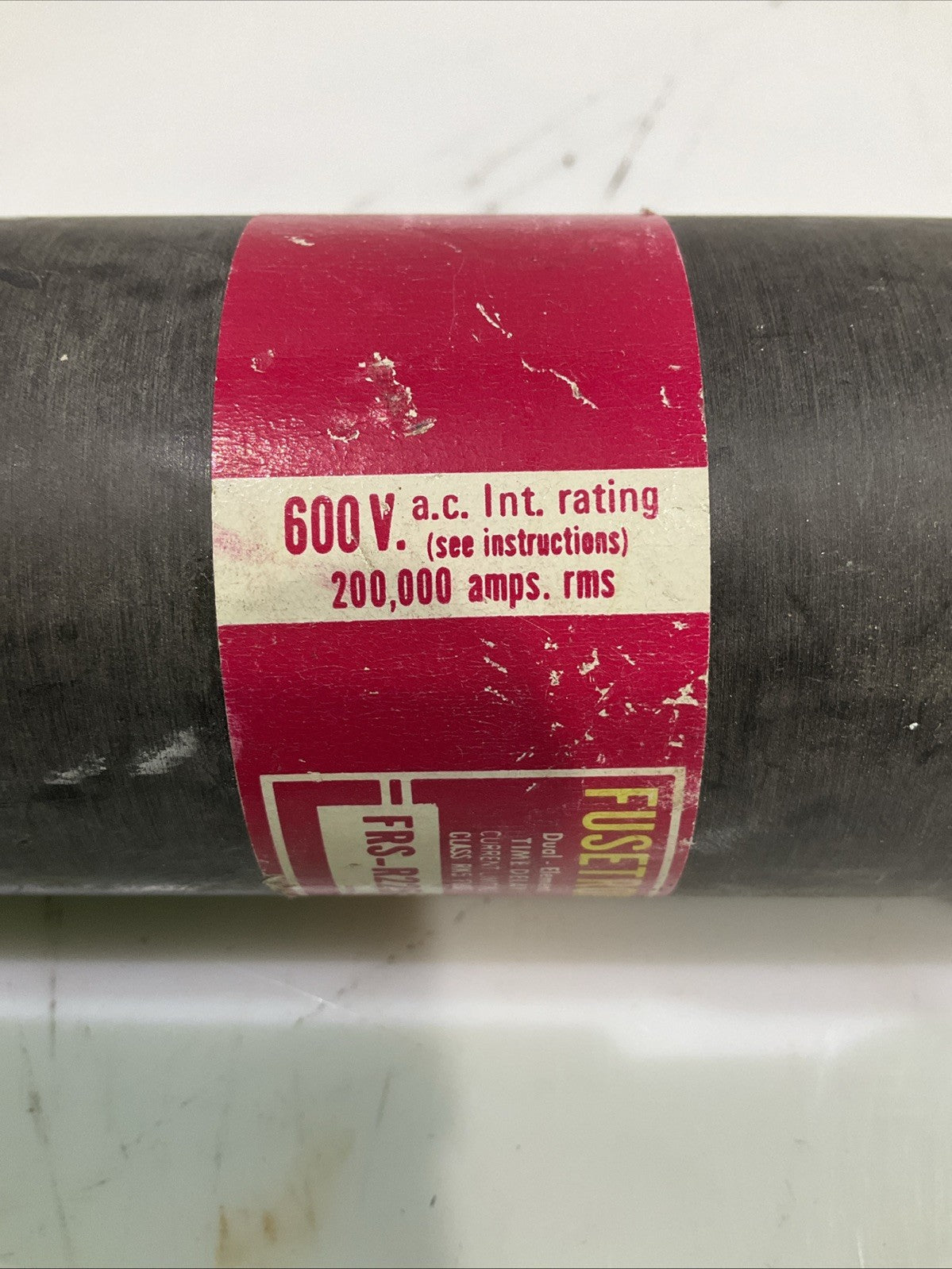 FUSETRON FRS-R225  DUAL ELEMENT TIME DELAY  CLASS RK5 FUSE 600V  Z2M