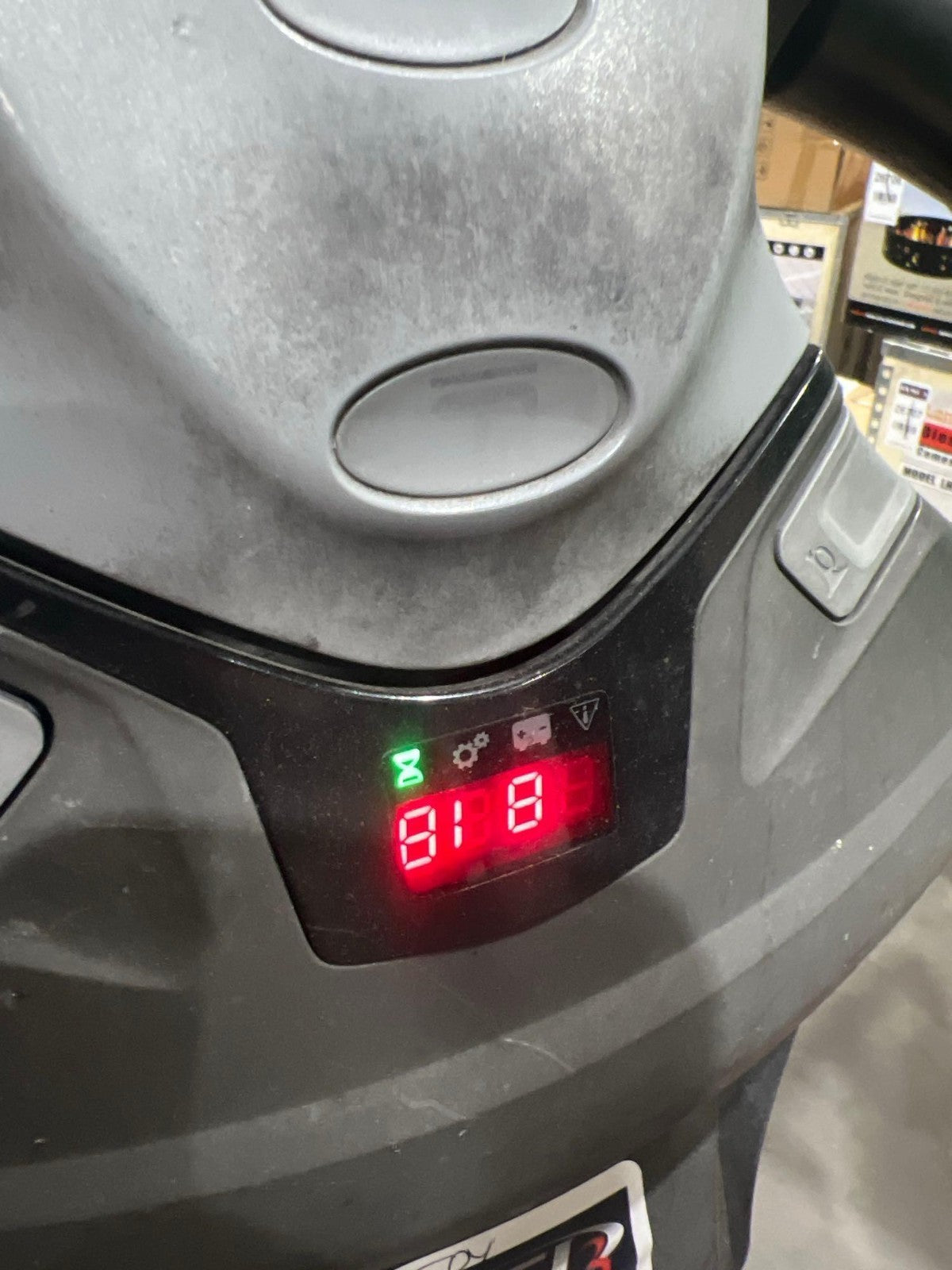 2021 TOYOTA PALLET JACK MODEL 8HBW23, ELECTRIC, 24V, MAX CAPACITY 4500LBS