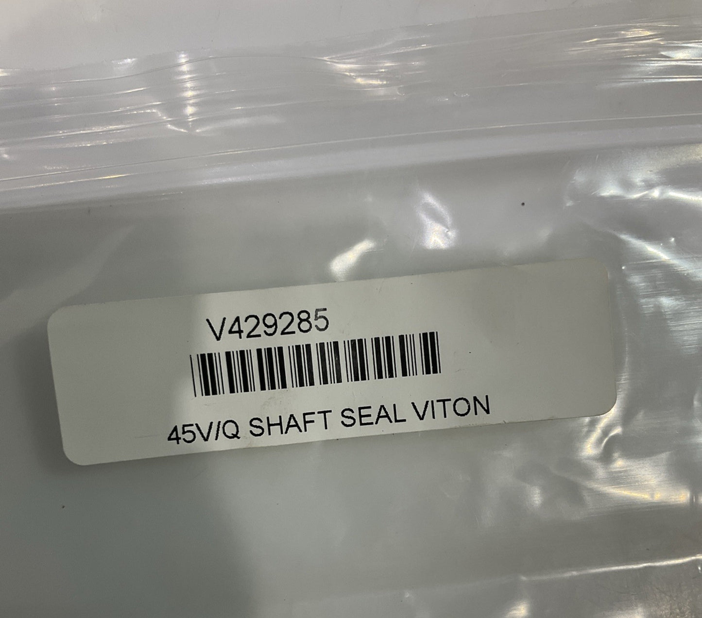 EATON-VICKERS   429285  45V/Q  SHAFT  SEAL VITON LOT OF 2  Z2M