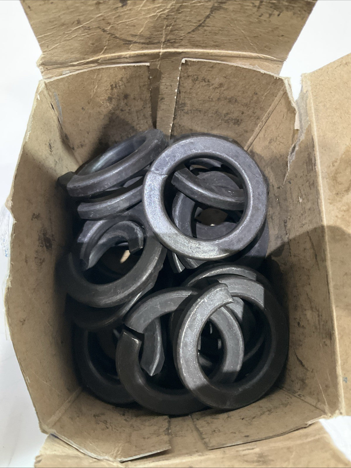 MSC  40916207  METRIC  SPlIT  LOCK WASHER M30 SCREW STL  LOT OF 23 Y2M