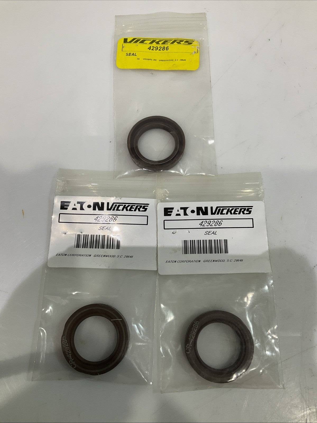 EATON-VICKERS  429286 CR-429286 SHAFT  SEAL  LOT OF  3 Z2M