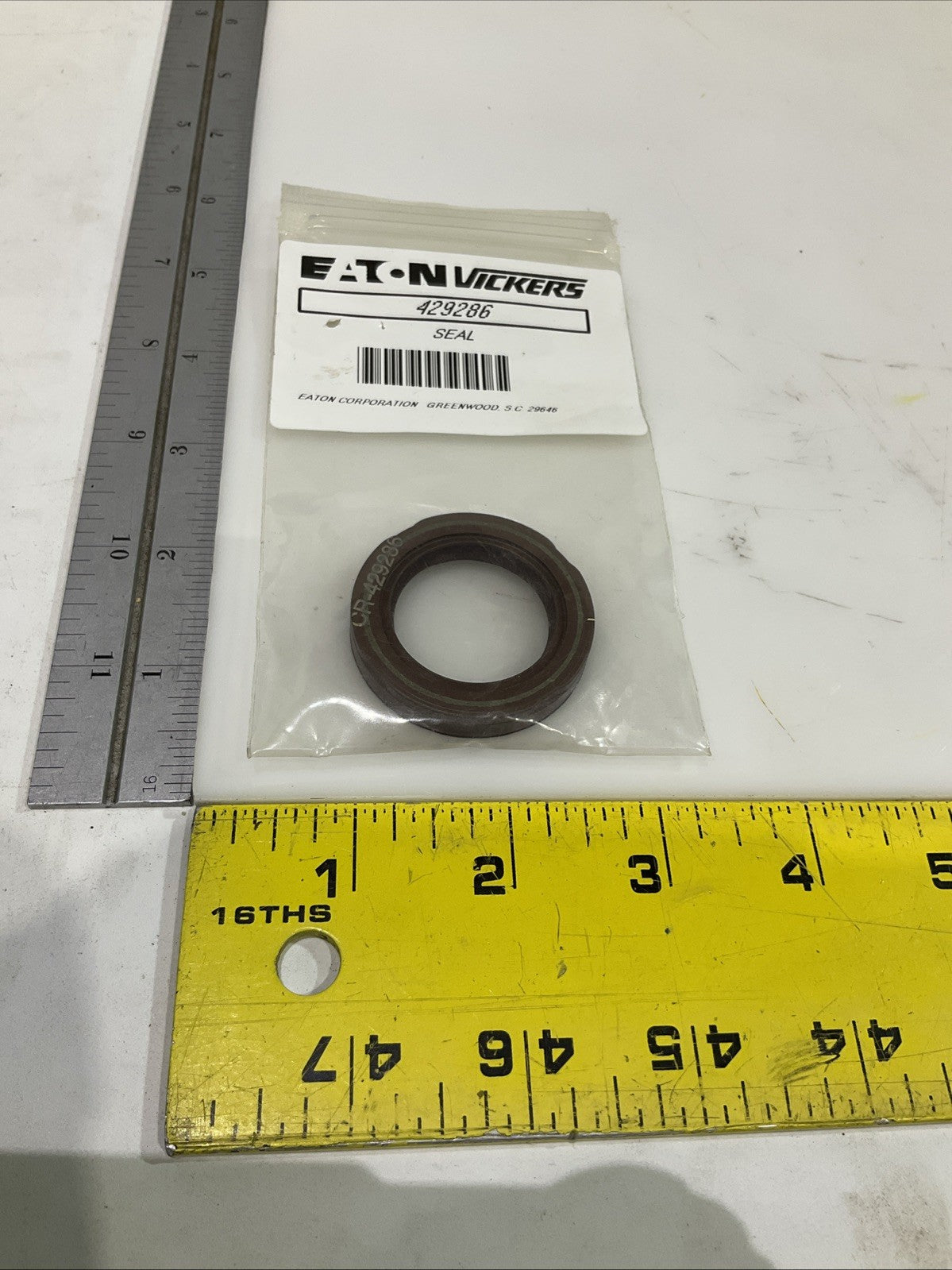 EATON-VICKERS  429286 CR-429286 SHAFT  SEAL  LOT OF  3 Z2M