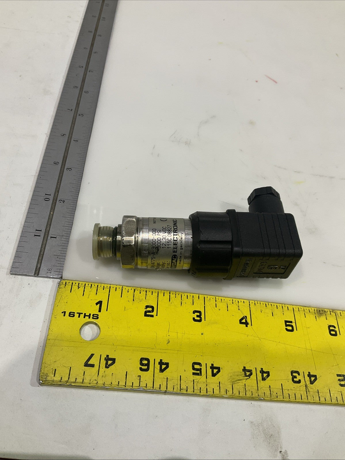 HYDAC  HDA  4775-A-3000-000 HIGH ACCURACY PRESSURE TRANSDUCER  Z2M