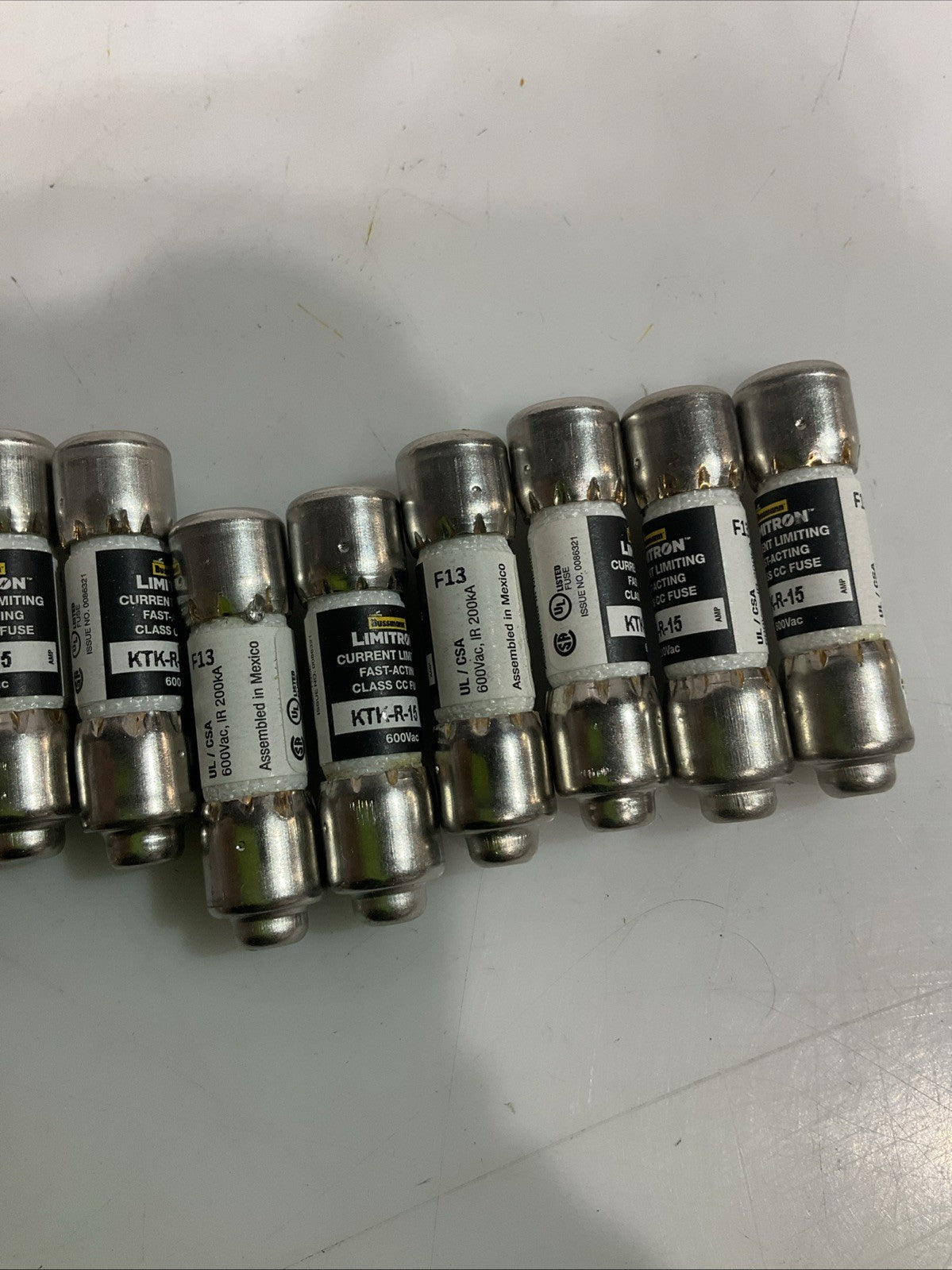 EATON KTK-R-15 CURRENT LAMINATING FAST-ACTING CLASS CC FUSE 600VAC LOT OF 10 Z2M