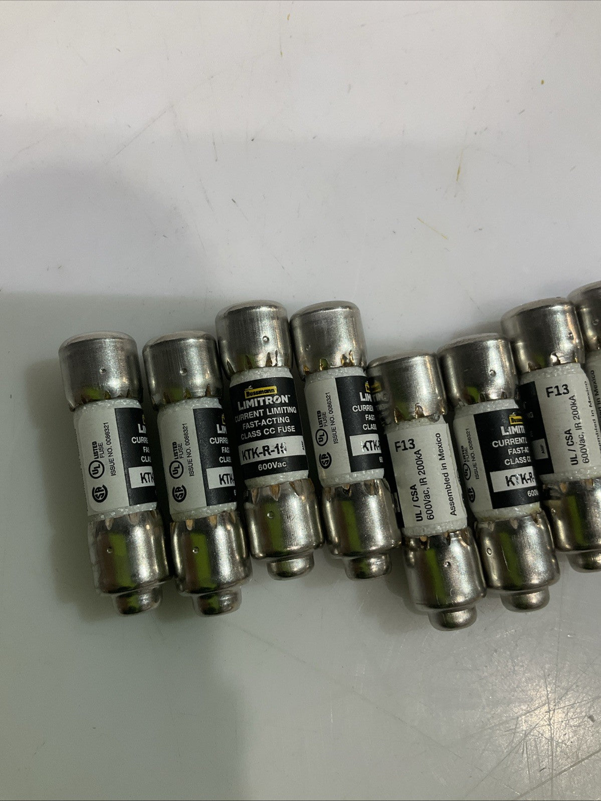 EATON KTK-R-15 CURRENT LAMINATING FAST-ACTING CLASS CC FUSE 600VAC LOT OF 10 Z2M