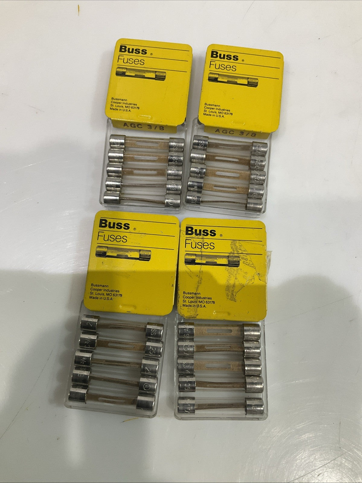 BUSSMANN  AGC 3/8  SMALL  DIMENSION  FAST ACTING FUCE  LOT OF 20 Z2M