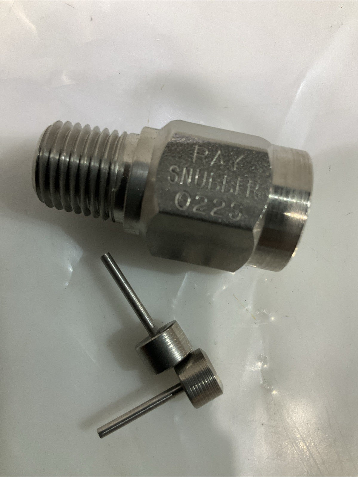 RAY SNUBBER  022S  RAY PISTON MINIATURE SNUBBER 1/4 NPT  STAINLESS LOT OF 2 Z2M