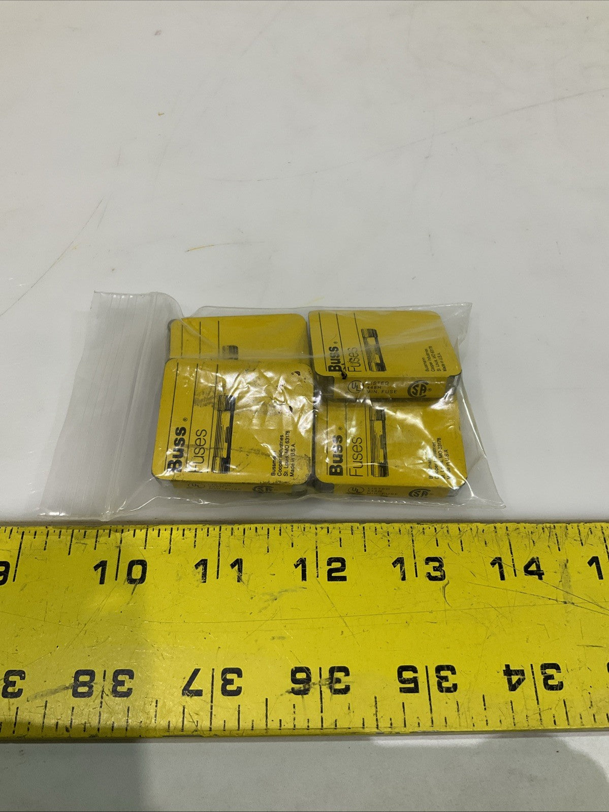 BUSSMANN  AGC 3/8  SMALL  DIMENSION  FAST ACTING FUCE  LOT OF 20 Z2M