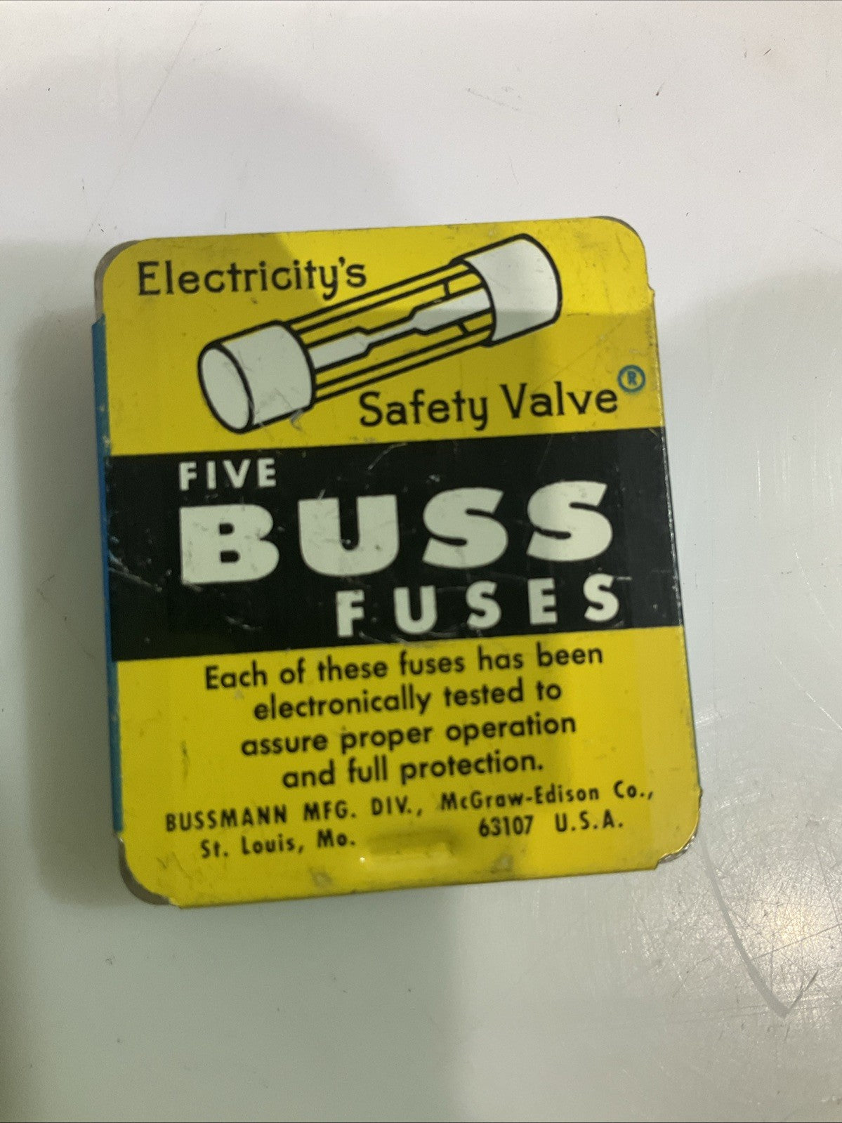 BUSSMANN  GMA 1-2/10  10AMP GLASS FAST ACTING FUSE LOT OF 14 Z2M