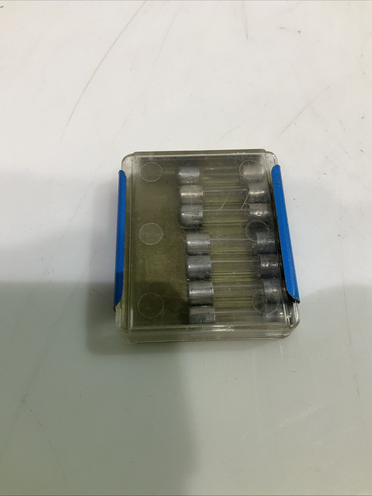BUSSMANN  GMA 1-2/10  10AMP GLASS FAST ACTING FUSE LOT OF 14 Z2M