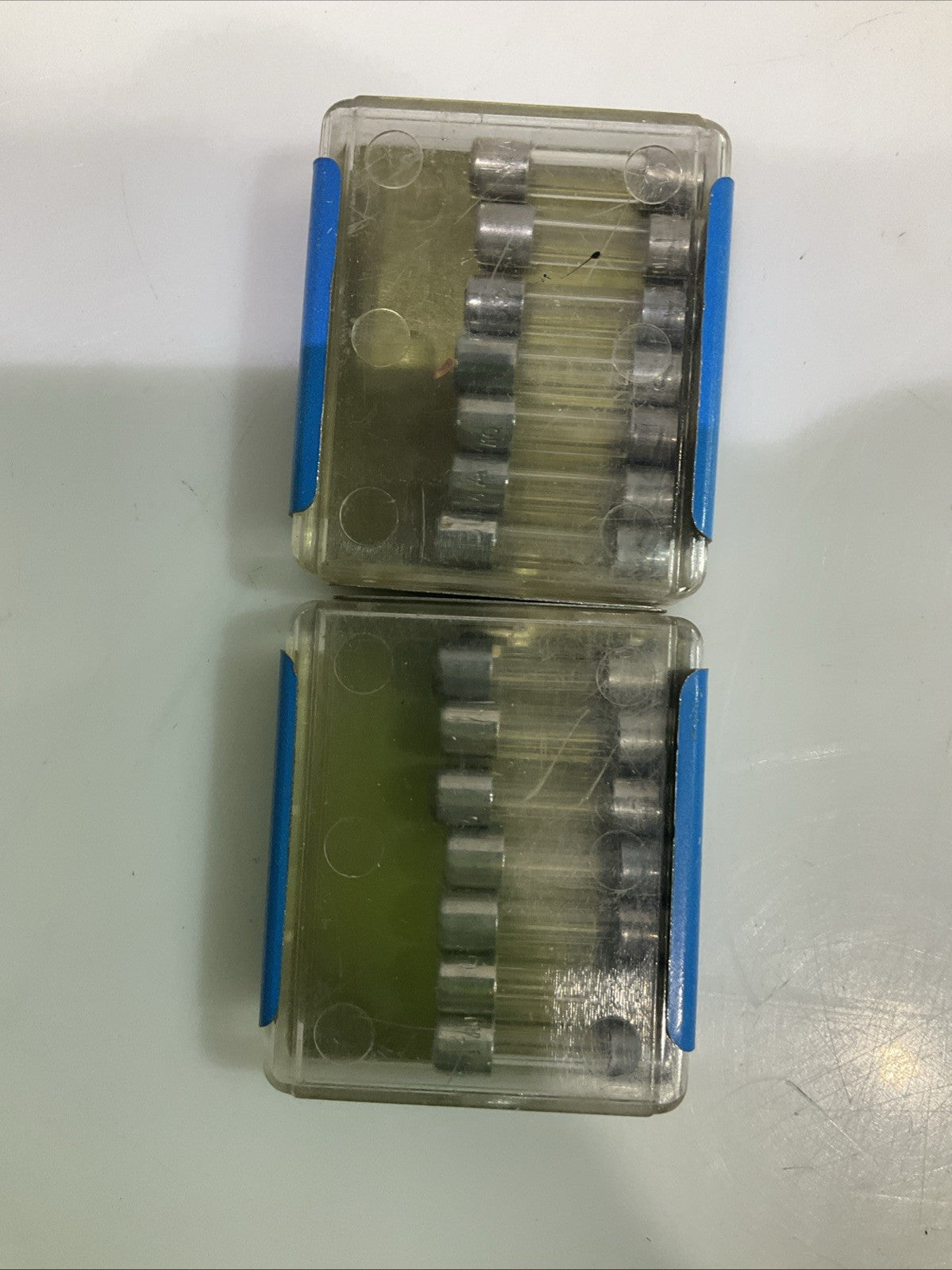 BUSSMANN  GMA 1-2/10  10AMP GLASS FAST ACTING FUSE LOT OF 14 Z2M