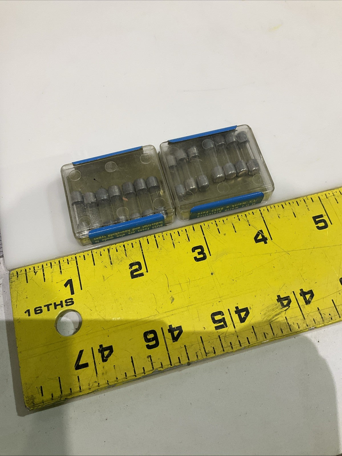 BUSSMANN  GMA 1-2/10  10AMP GLASS FAST ACTING FUSE LOT OF 14 Z2M