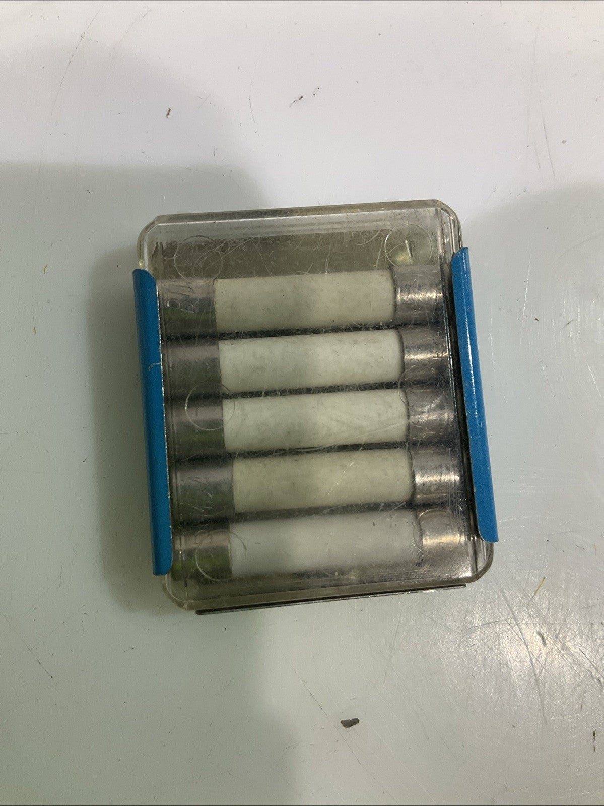 EATON FUSETRON   MDA1/10  SLOW-BLOW  CERAMIC  FUSE LOT OF 9 Z2M