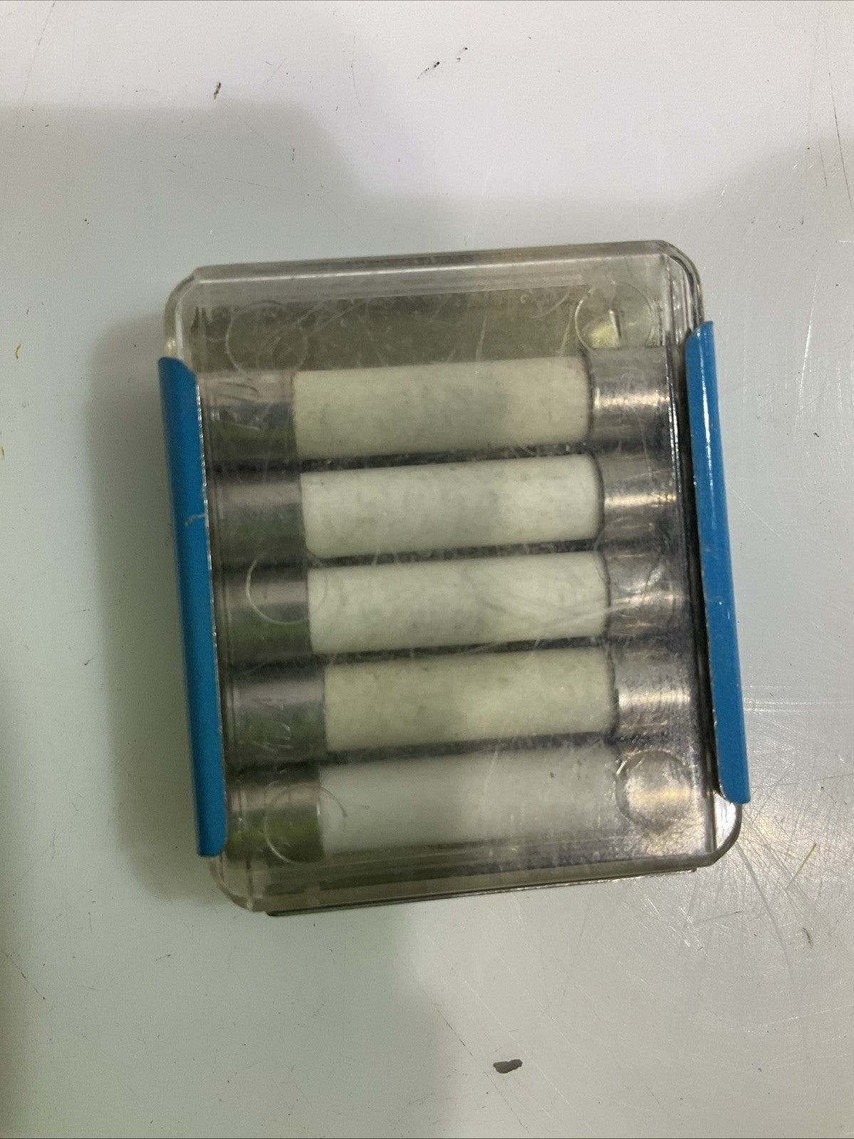 EATON FUSETRON   MDA1/10  SLOW-BLOW  CERAMIC  FUSE LOT OF 9 Z2M