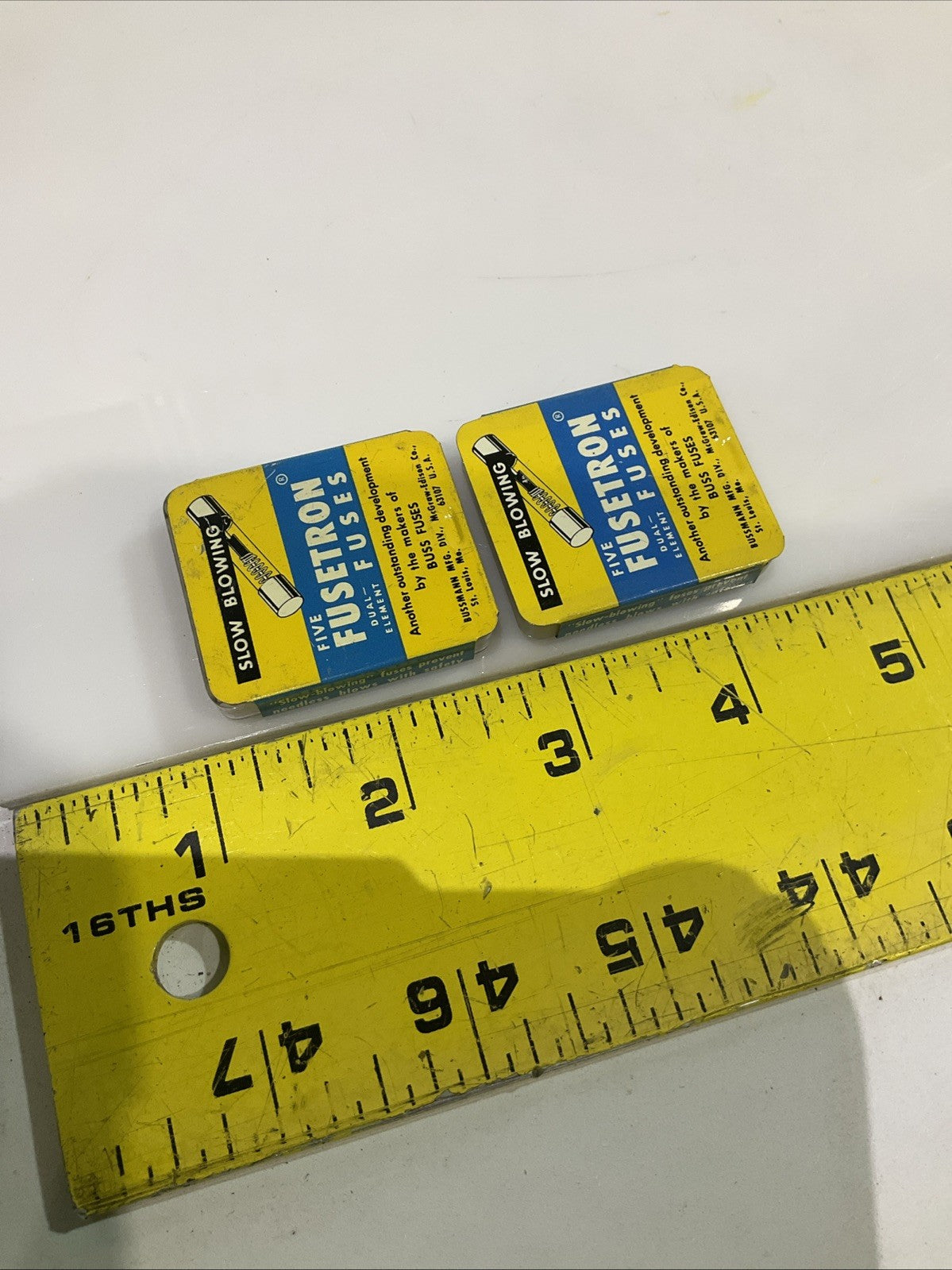 EATON FUSETRON   MDA1/10  SLOW-BLOW  CERAMIC  FUSE LOT OF 9 Z2M