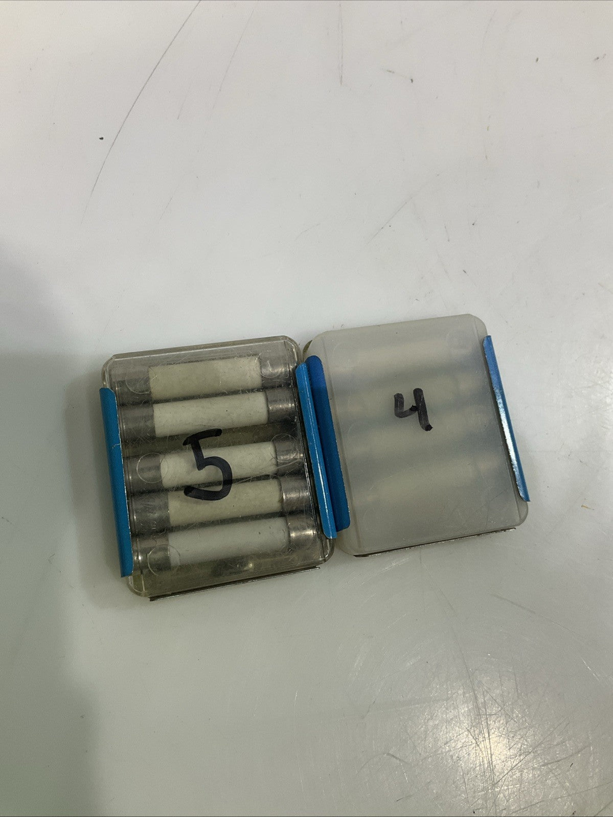 EATON FUSETRON   MDA1/10  SLOW-BLOW  CERAMIC  FUSE LOT OF 9 Z2M