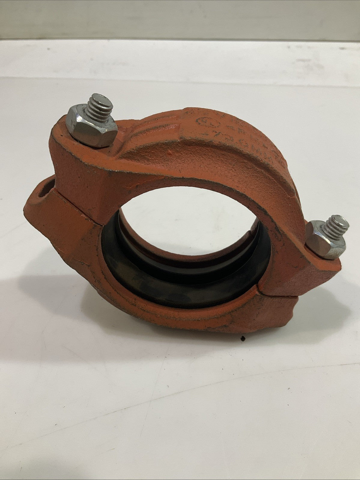 VISION FM  2  1/2"  GROOVED. COUPLING 73.OMM  Y2M