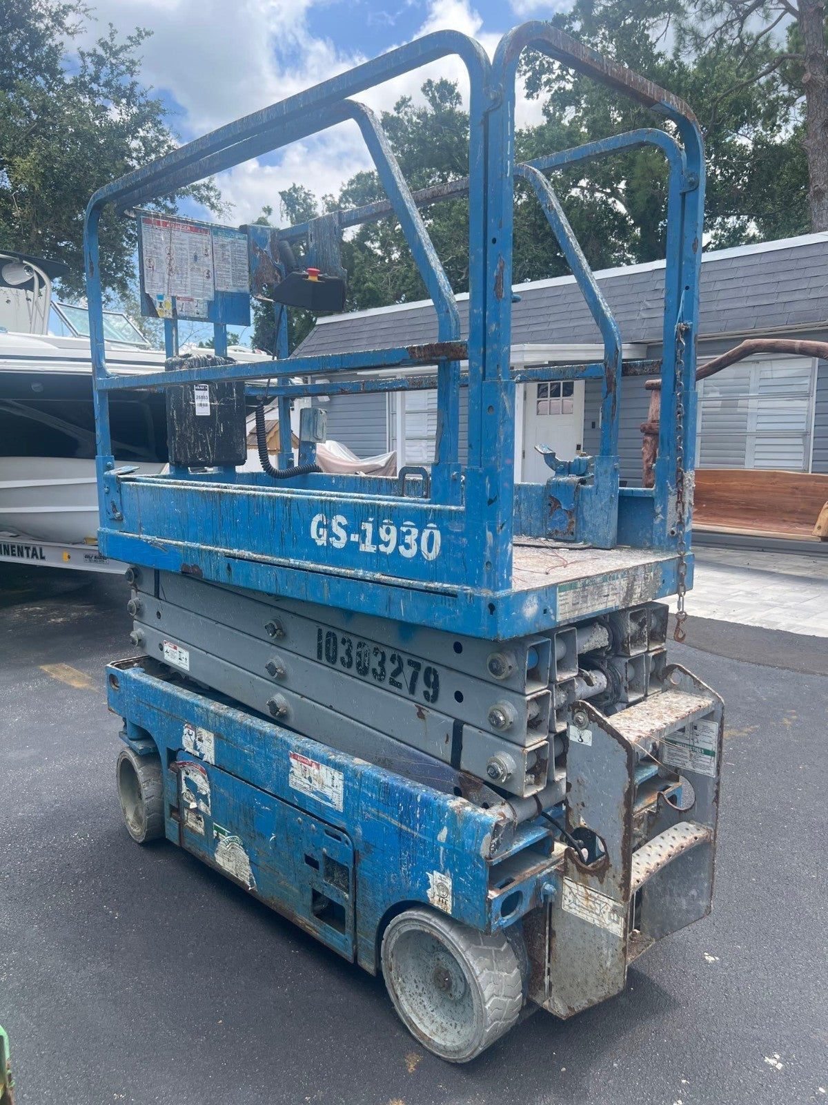 GENIE SCISSOR LIFT MODEL GS1930, ELECTRIC, APPROX MAX PLATFORM HEIGHT 19FT