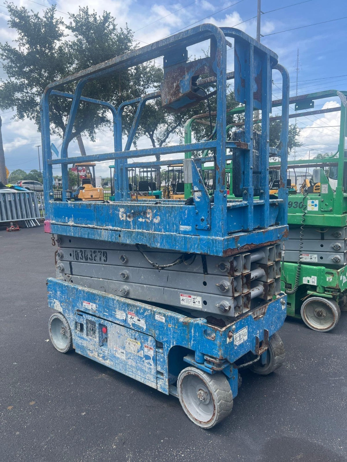 GENIE SCISSOR LIFT MODEL GS1930, ELECTRIC, APPROX MAX PLATFORM HEIGHT 19FT