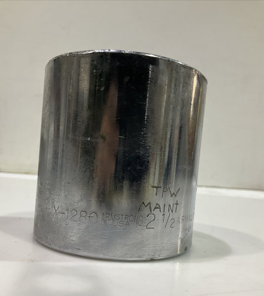 ARMSTRONG  X-1280 DRIVE  2 1/2  ARMALOY  STANDARD  SOCKET  Y2M