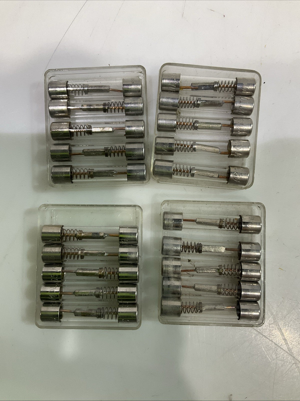 BUSSMANN MDL30  30AMP  TIME DELAY GLASS TUBE FUSE LOT OF 20 Z2M