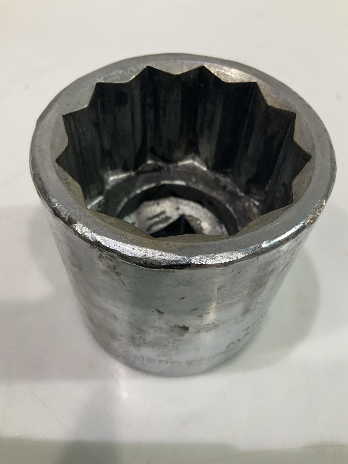 ARMSTRONG  X-1280 DRIVE  2 1/2  ARMALOY  STANDARD  SOCKET  Y2M