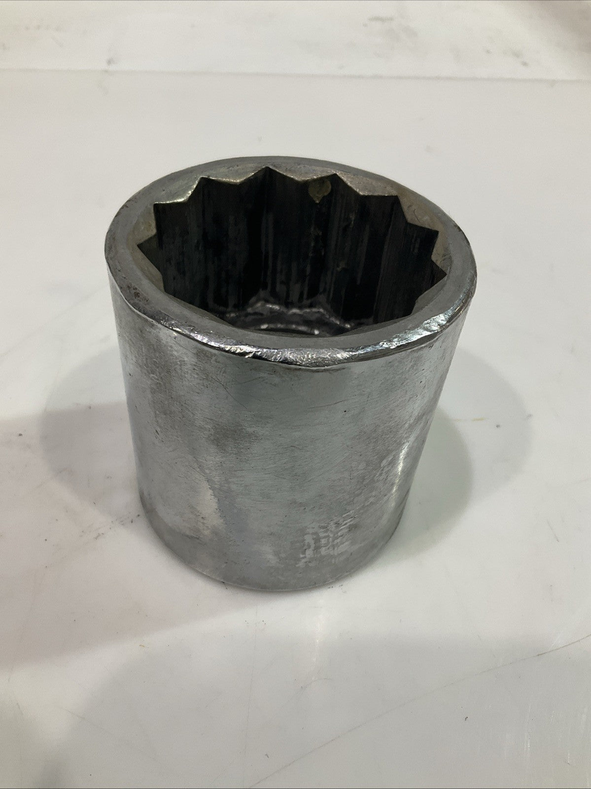 ARMSTRONG  X-1280 DRIVE  2 1/2  ARMALOY  STANDARD  SOCKET  Y2M